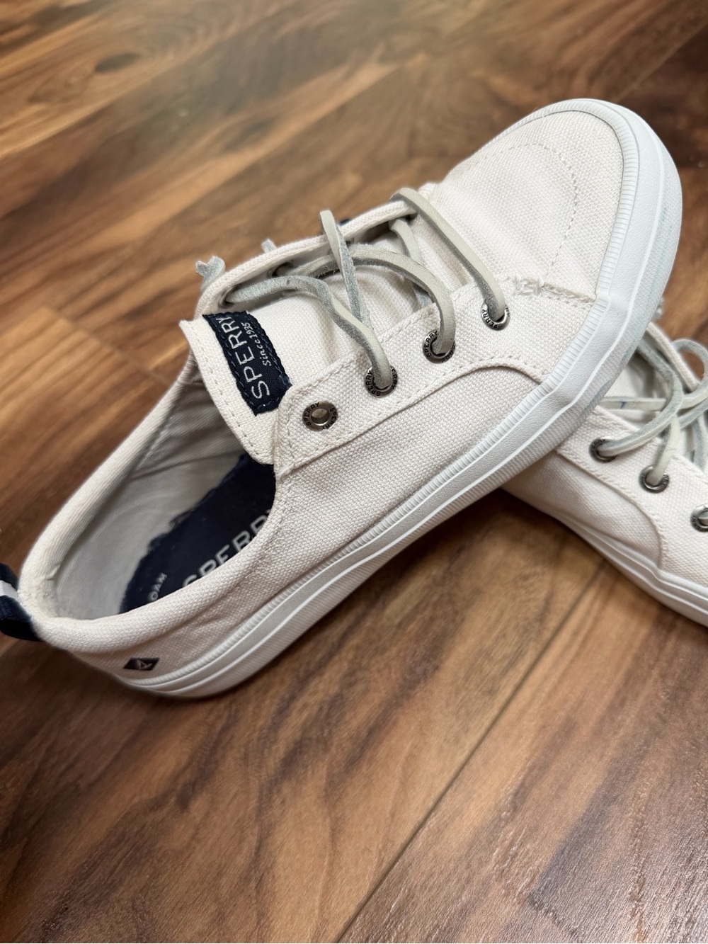 Sperry Canvas Boat Shoes in white 5 size